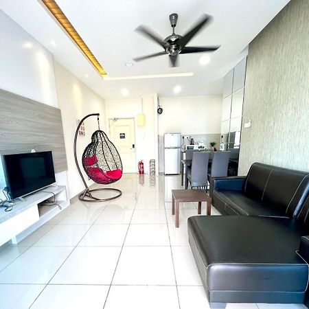 Attractive Podium View @Atlantis Apartment Malacca Exterior photo